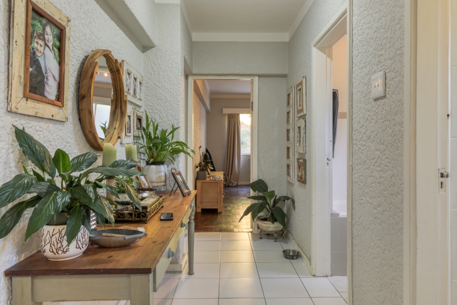 To Let 3 Bedroom Property for Rent in Sea Point Western Cape